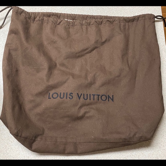 Louis Vuitton City Steamer MM Noir - Picture 3 of 11